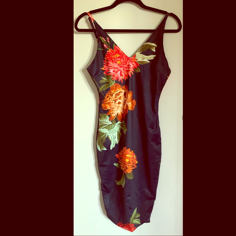 Midi floral navy body con